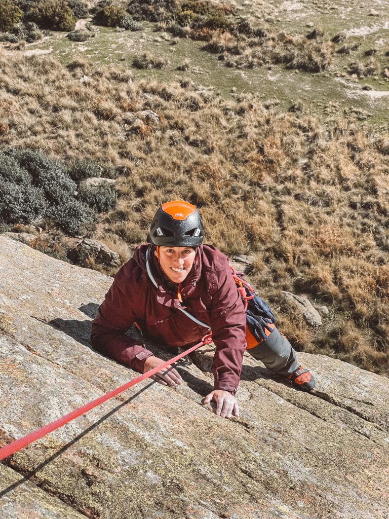Escalar en La Pedriza: los mejores sectores de iniciación en Madrid